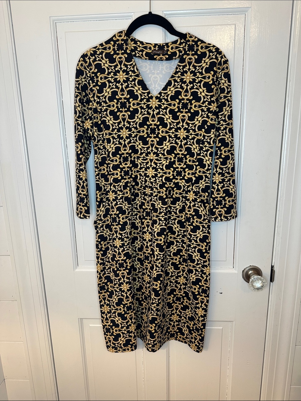 J. McLaughlin Black &‎ Gold Patterned V-Neck Women's Dress size M EUC